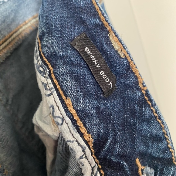 Rue21 Skinny boot cut jeans with a flare at the bottom. Size Long 9/10 - Picture 7 of 10